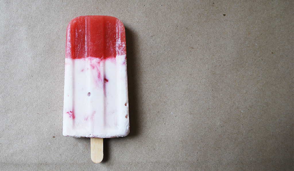 le yogourt islandais skyr Sucettes glacées au yogourt et aux fruits